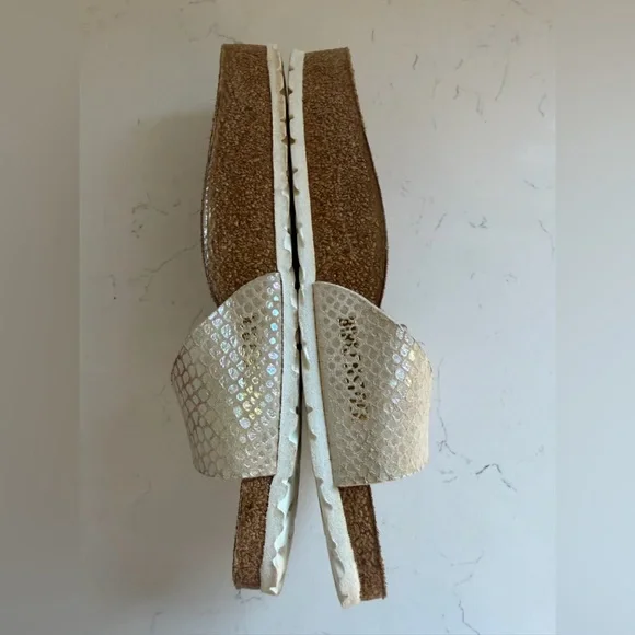 Birkenstock Cream/Gold Snakeskin Print Madrid Slide Sandals Women’s 6.5 - Picture 4 of 9